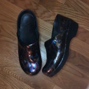 Dansko Clogs Watercolor Ripple Size 39